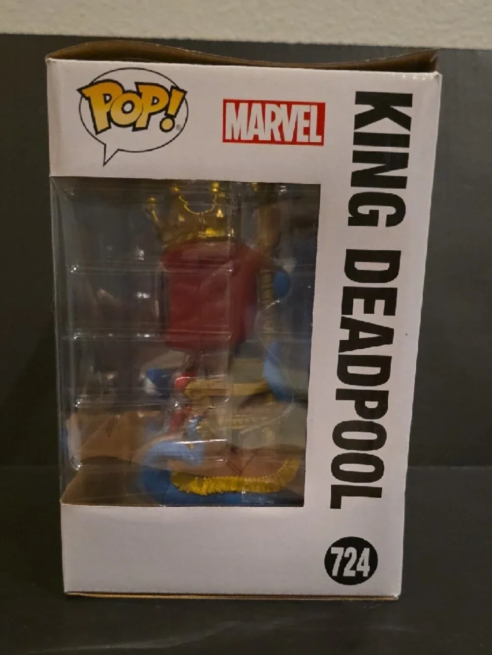 Funko King Deadpool Deluxe Figure - Red, Gold, Blue - Picture 3 of 8
